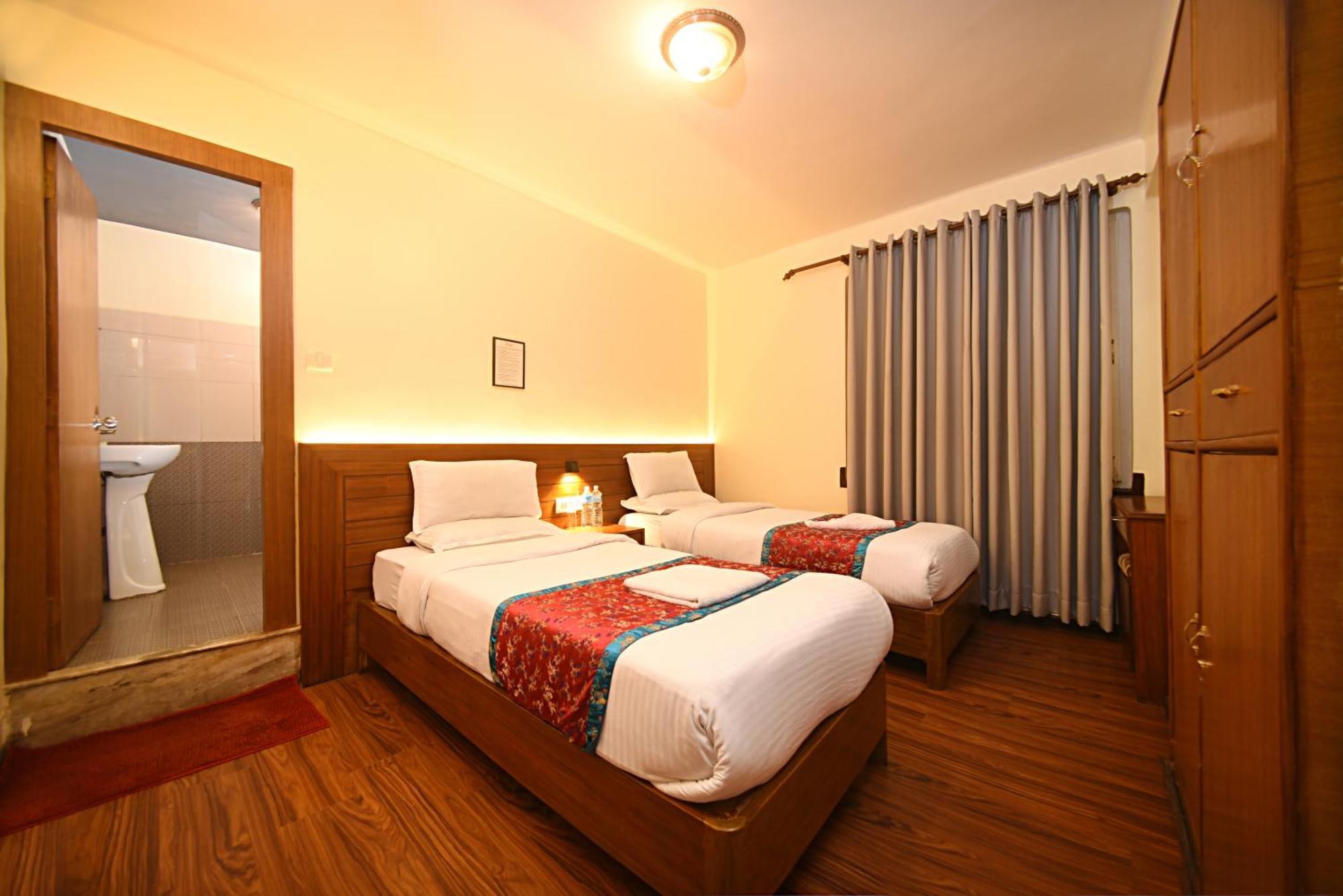 Hotel Amaryllis Kathmandu Bagian luar foto