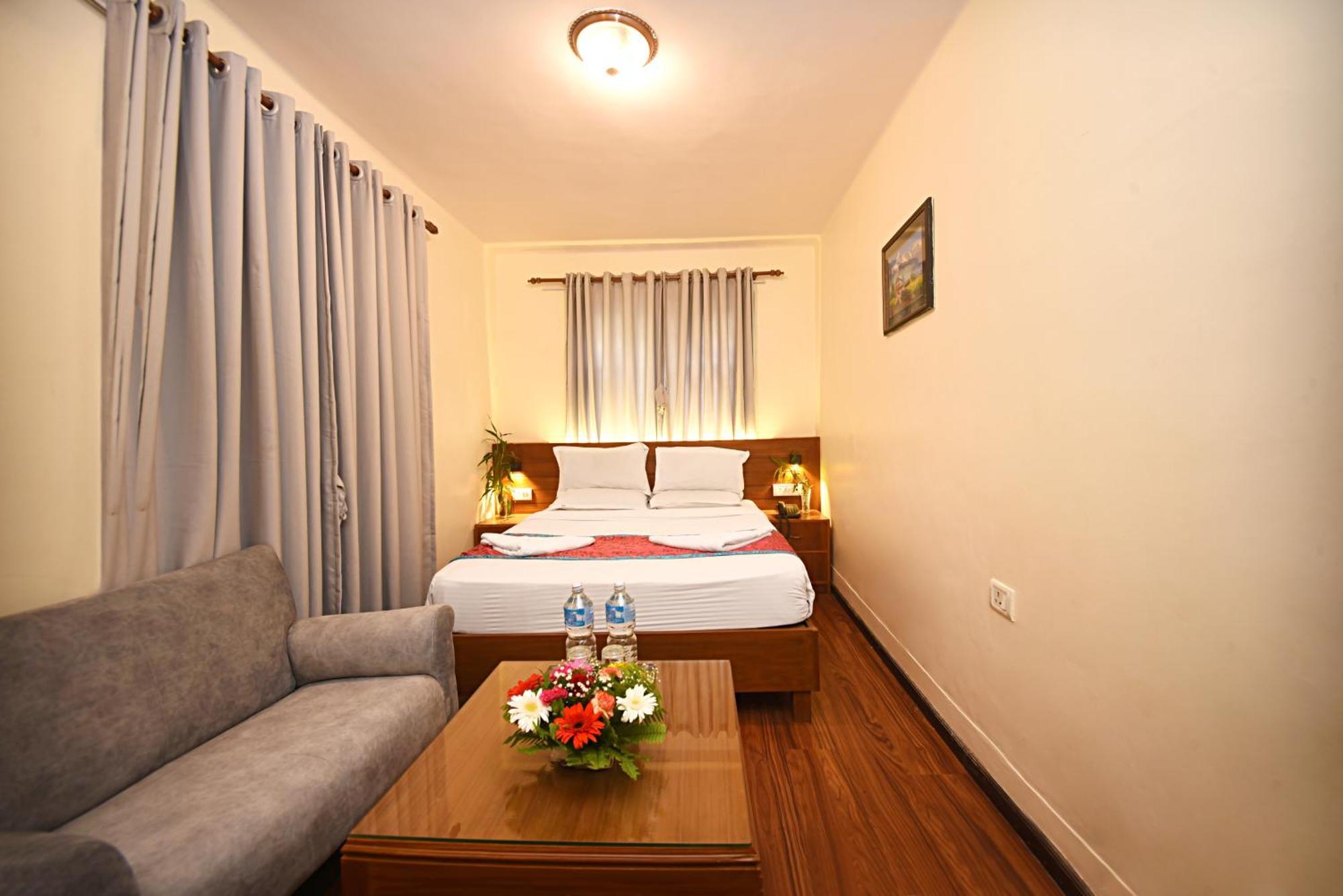 Hotel Amaryllis Kathmandu Bagian luar foto