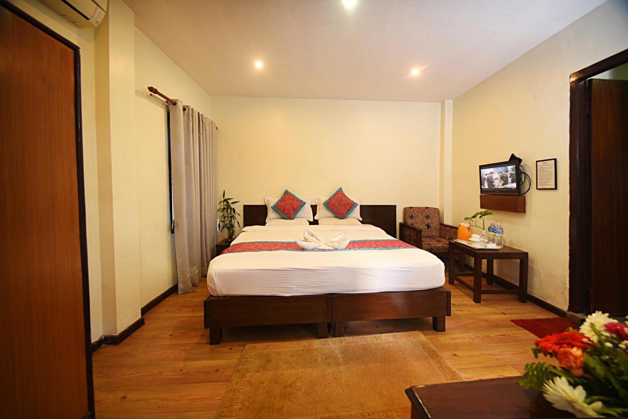 Hotel Amaryllis Kathmandu Bagian luar foto