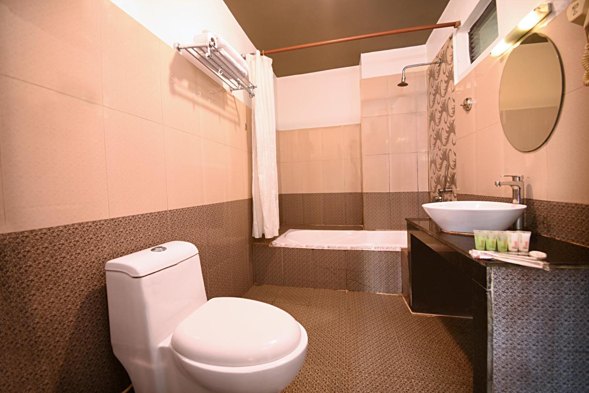 Hotel Amaryllis Kathmandu Bagian luar foto